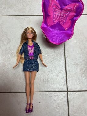 Barbie Chair Flair 2000s Y2K pink sparkly butterfly